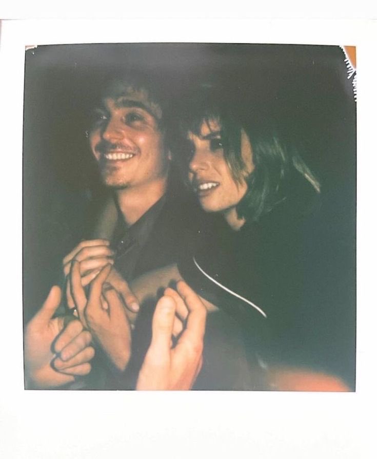hoshiaame's tweet photo. Austin Abrams &amp; Maya Hawke https://t.co/ySqCLJ6Sfj