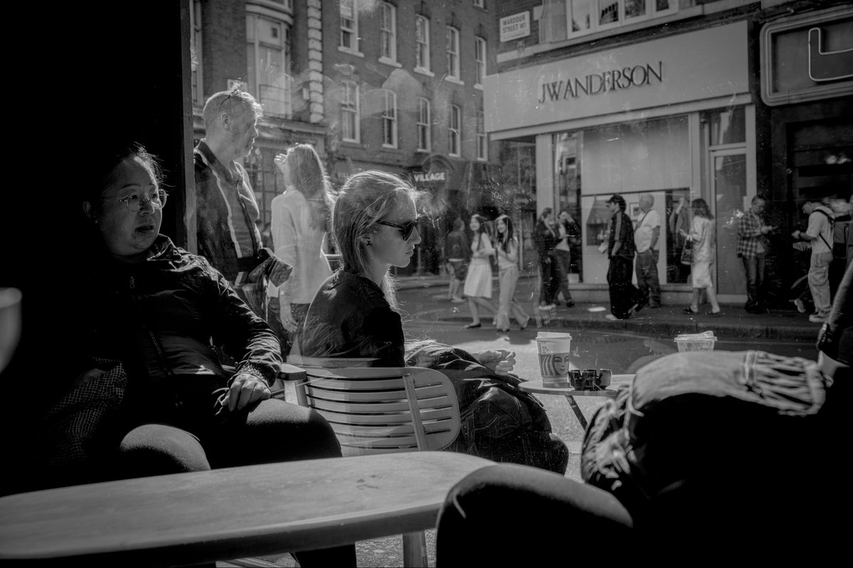 supersixtyeight's tweet photo. #london #inblack&white #leica https://t.co/HDles9gHGK