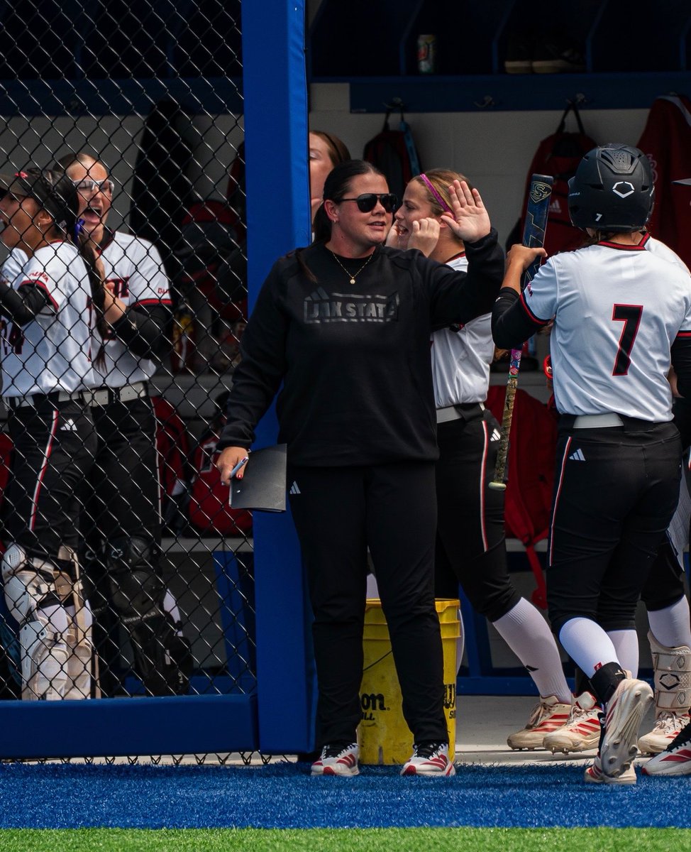 JaxStateSB's tweet photo. Happy #NationalCoachesDay to our favs❤️

#StayCocky🐔| #FearTheBeak👌 https://t.co/BqcbR17Odm