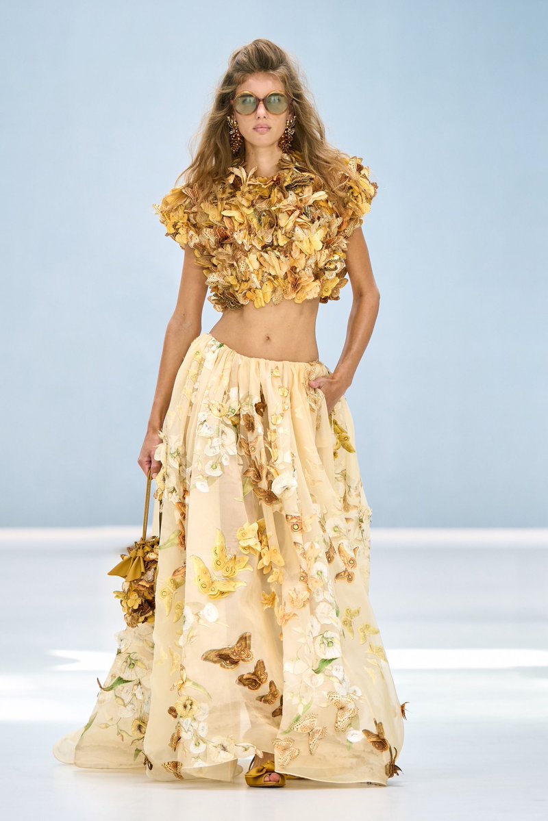 jacquemusx's tweet photo. It’s not rare to see butterfly references in a fashion collection, but it is very rare to see it executed this well. https://t.co/WOcrjQT6Pb
