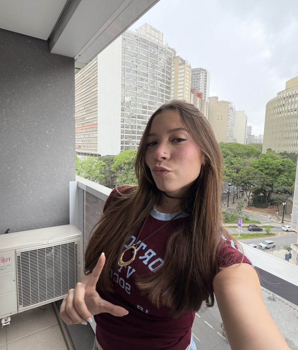 yayareisz's tweet photo. EU ACREDITO NESSA VIRADA! VAMOS GAYS, MULHERES E TODA COMUNIDADE CARALHOOOO ⭐️❤️ LULAAAAAAAA https://t.co/naxflcoP0K