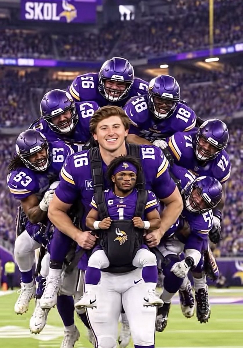 AnthonySto90865's tweet photo. @Moshimadden Kicker Will Reichard https://t.co/uHt4IWfXjL