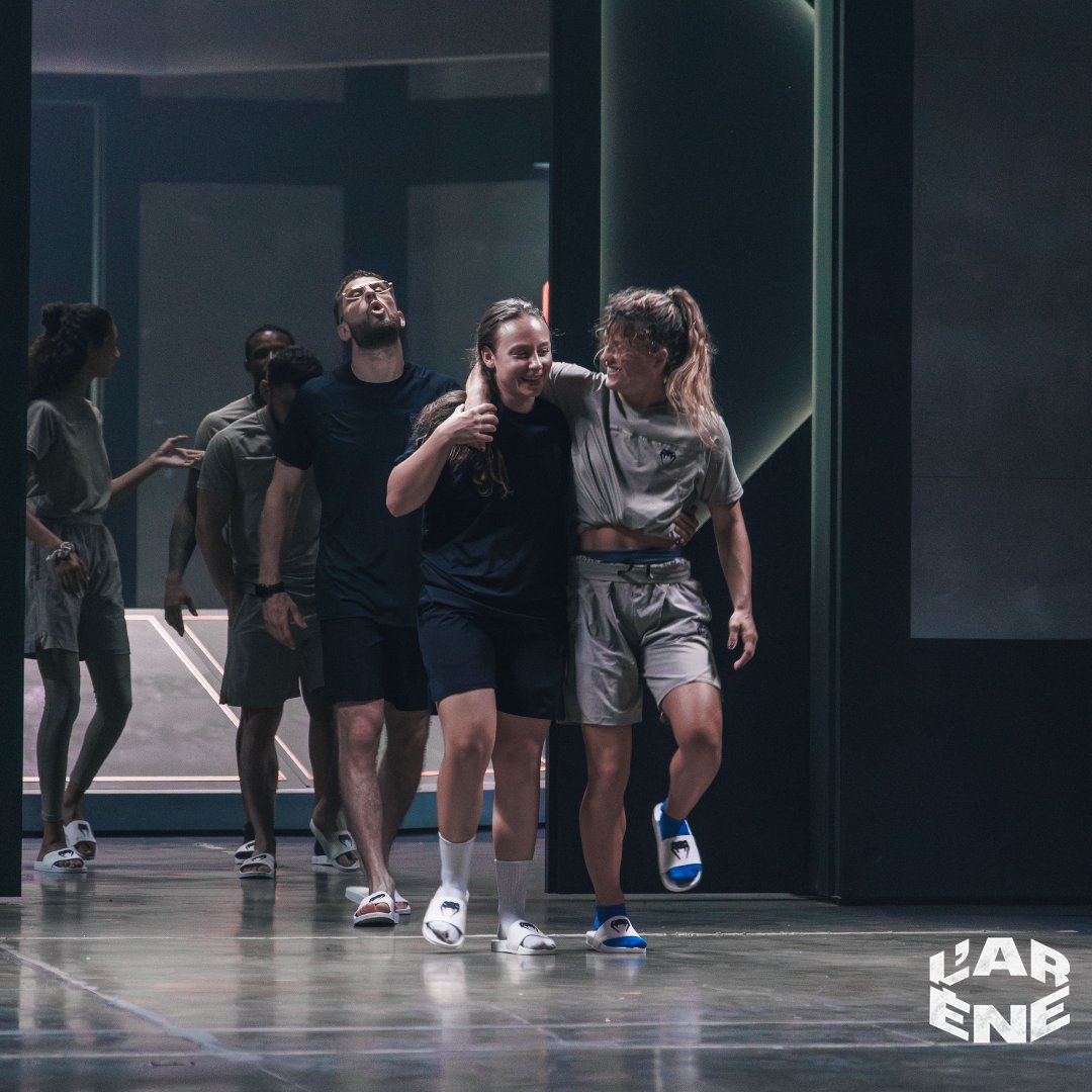 NetflixFR's tweet photo. L’ARÈNE, 4 nouveaux épisodes, c’est dispo. https://t.co/tufACiZ8fV