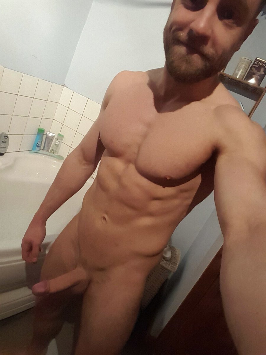 Superoo1178's tweet photo. Bath time with a stiffy🛁 
Who wants to come soap me up ?🤪🧼 https://t.co/WUdXvYCke4
