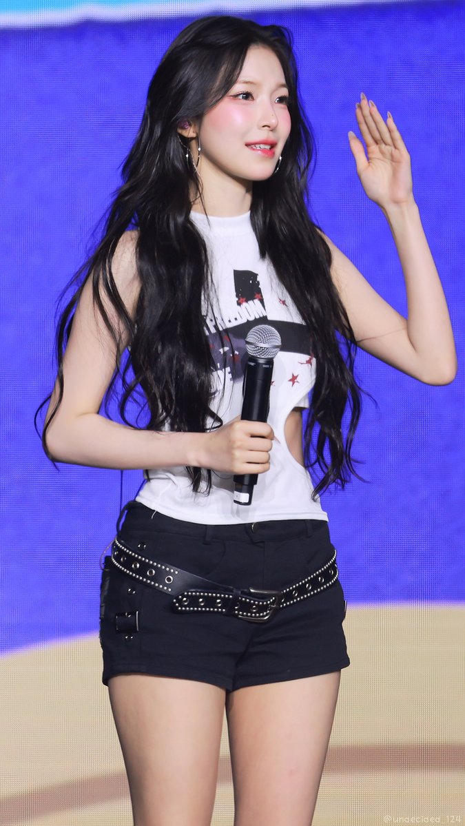undecided_124's tweet photo. #백지헌 #BAEKJIHEON
#프로미스나인 #fromis_9    

261003 https://t.co/Q8aFJ3rkxx
