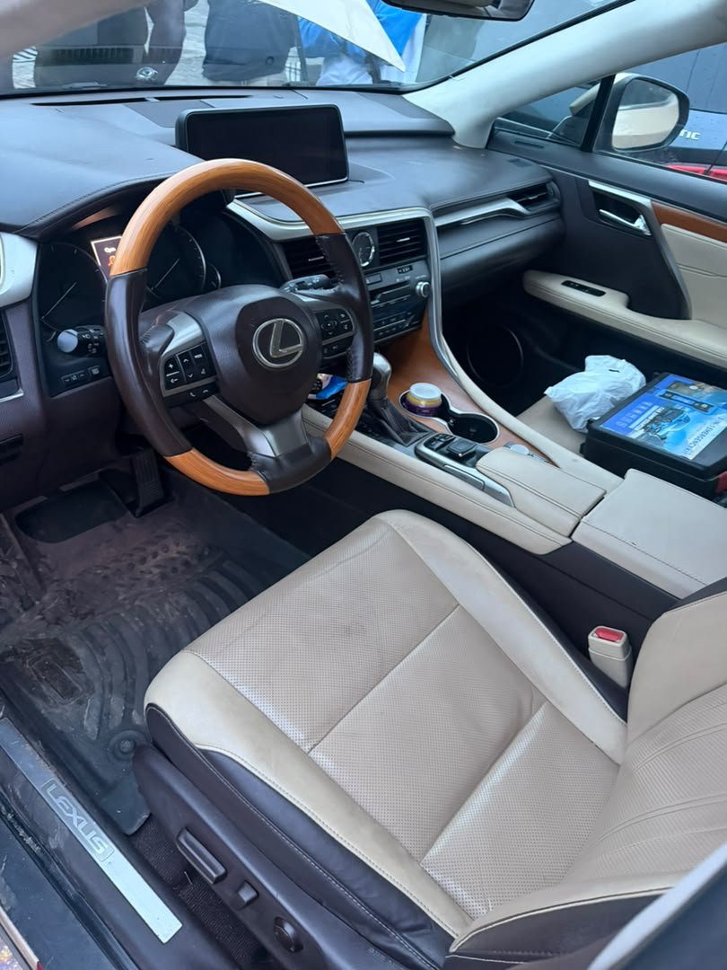 hillsdavid04's tweet photo. Lexus rx350 2017

Registered 
Base model

Untampered engine or gear 
Chilling ac

Very sound condition 
First user
Sweet alloy rims 

Price:₦22,000,000

📍Ago palace way
09065319916 https://t.co/F83sKXxHTH