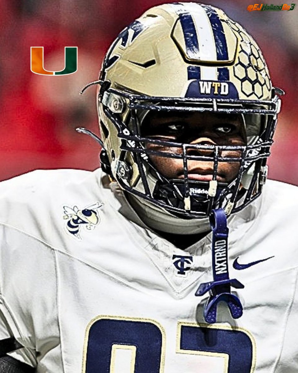 EJHollandOn3's tweet photo. Prince Che (@Official_9rinc3), the nation's No. 2 ranked DL and No. 10 overall prospect nationally, is scheduled to visit Miami this month. The 6-foot-3, 305-pounder is a monster in the trenches.

Story #GoCanes: https://t.co/z1iTm8r4Y3 https://t.co/qNHs7h5aG6