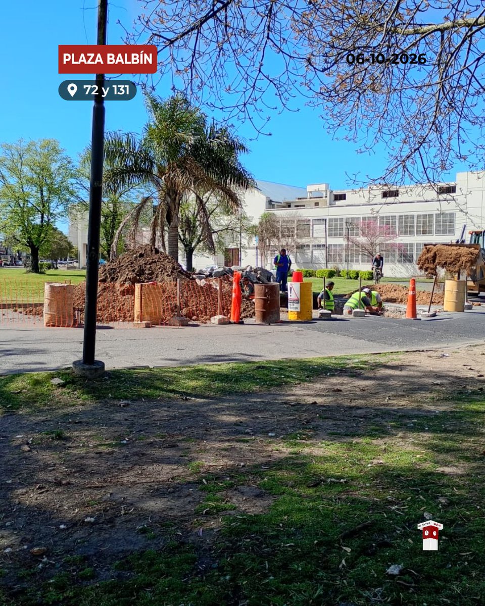 LosHornosDGT's tweet photo. 🚧 Comenzaron las obras en la rotonda del Cementerio. El acceso a #LosHornos presentaba hundimiento del asfalto en el cruce de Diagonal 74, Av. 131 y Av. 72, el Municipio inició los trabajos de reparación. 
⚠️ Calzada reducida, circular con precaución. #Tránsito #laplata https://t.co/HpjdO8x9Ql