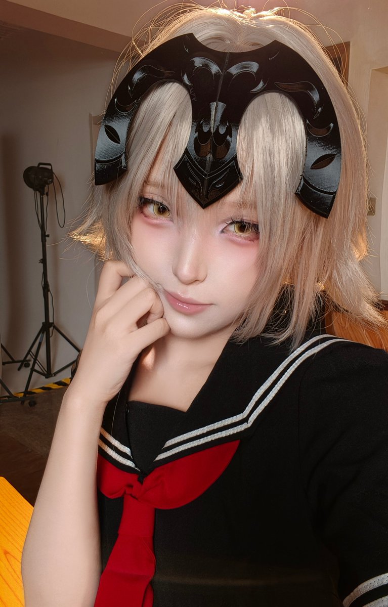 Ducks430's tweet photo. #FGO #ジャンヌオルタ #邪ンヌ #JeanneAlter #Jalter #cosplay #Fate https://t.co/SqDMUOQBy2