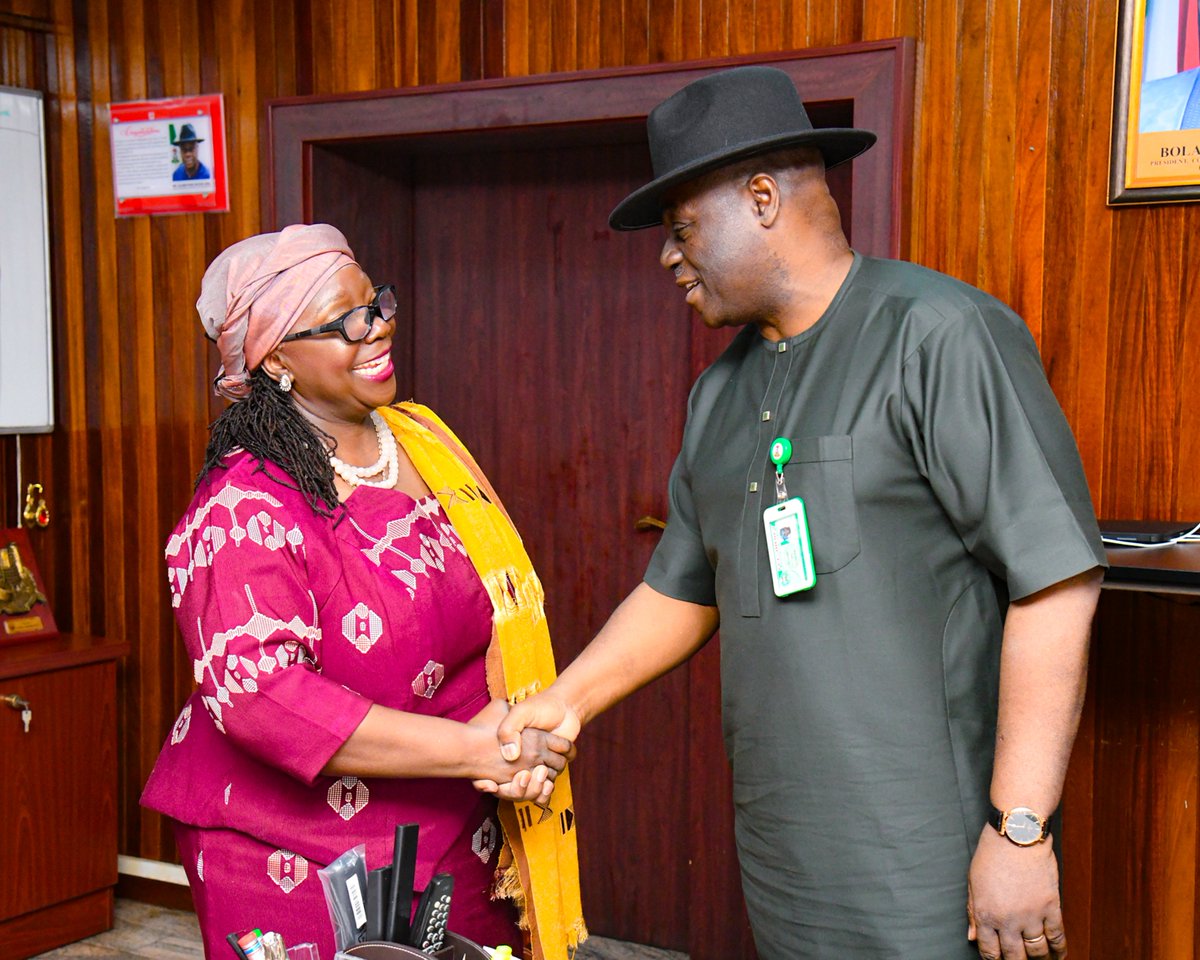 ElsieAttafuah's tweet photo. A pleasure to meet Mr. Abel Olumuyiwa Enitan, Head of the Civil Service of the Federation, and congratulate him on his appointment.

Our discussions centred on strengthening public institutions, advancing innovation and equipping the civil service to translate Nigeria’s dev't ambitions into effective delivery and tangible progress for its people.

@OHCSF_NGR has been a key partner in advancing public service transformation and @UNDPNigeria looks forward to deepening this partnership to build enduring institutional capacity and deliver lasting development gains for Nigeria.

@NigeriaGov 
@NGRPresident