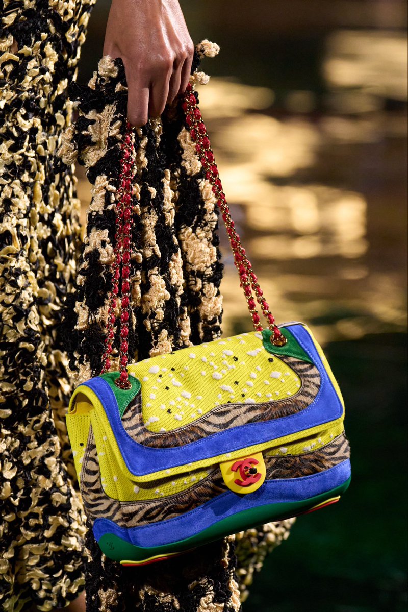 scrptralreading's tweet photo. Chanel Womenswear SS27 Bags https://t.co/aBHwlxFruO