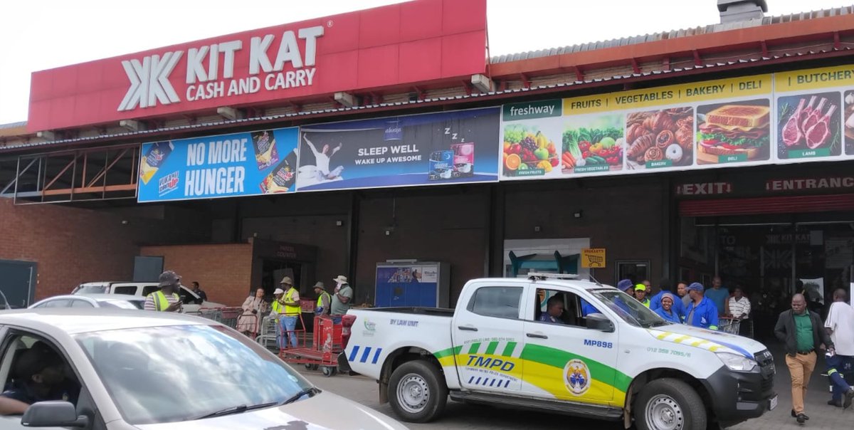 nasiphim's tweet photo. At KitKat in Pretoria West, we confiscated illicit haircare products and meat.  The meat we confisticated was being produced and sold in violation of health regulations. @CityTshwane https://t.co/xFeadU5fUI