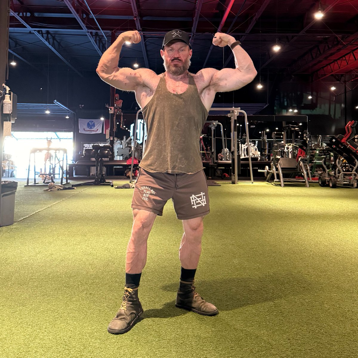 iFralSmash's tweet photo. Juicy enough pump, I didn't need to take my shirt off to show it! https://t.co/8WyaqvCwcL