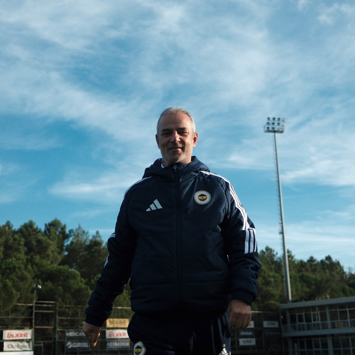 TekYolFener's tweet photo. Bugünkü antrenmandan İsmail Kartal. https://t.co/4laD0y6IRg