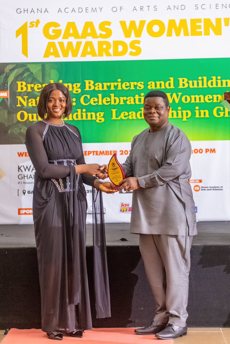 thesewingteach1's tweet photo. On 30th September, I was honoured with the Grassroots Leadership Award at the maiden GAAS Women’s Awards.

A recognition that reminds me to keep serving, keep showing up and keep making a difference through @ValCharity1.

Thank you, GAAS, for the honour. 🙏🏾

#GAASWomensAwards https://t.co/XDnxLR1rFi