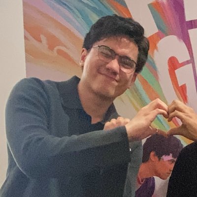 sandamackmack's tweet photo. sige, balik yanyan fan acc hahaha #NewProfilePic https://t.co/vNz4YcOiRA