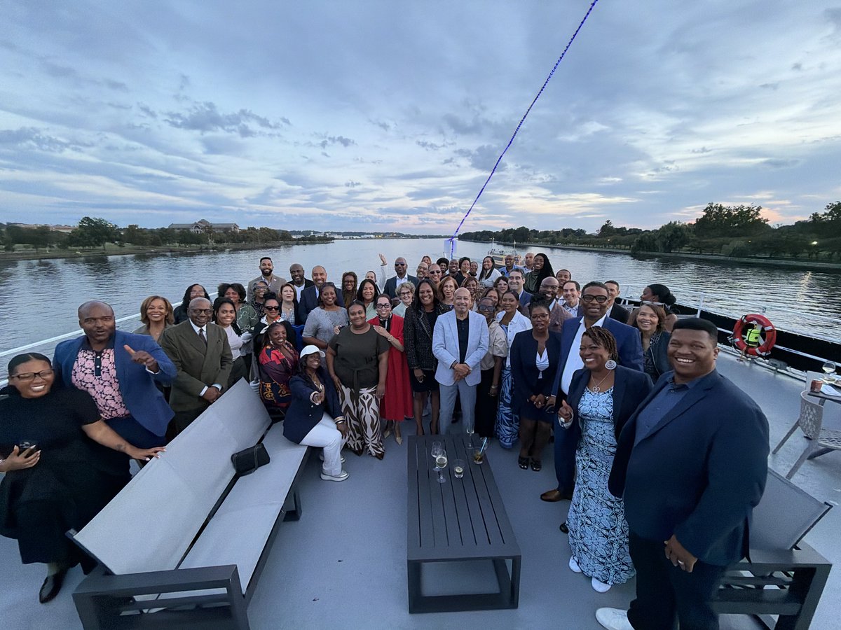 dcchamber's tweet photo. 🛳️ Last week, DC Chamber staff and Board members set sail with City Cruises for an evening of connection, conversation and networking against DC’s sunset views. (@citycruises )

Thank you to City Cruises for the hospitality and to everyone who joined us! ✨
#DCChamber #DCBusiness https://t.co/F7AJLZx9y8