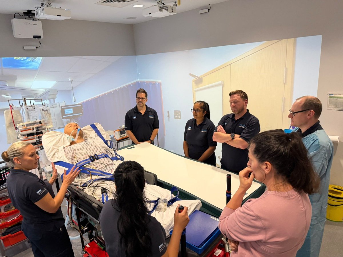 MidlandsAccots's tweet photo. Investing in people from day one. A fantastic induction session welcoming new colleagues and introducing the values that guide the care we provide every day.
#TeamACCOTS
#ACCOTS #NHS #Induction #MCCTS #CriticalCare https://t.co/zX0uzsfjYI