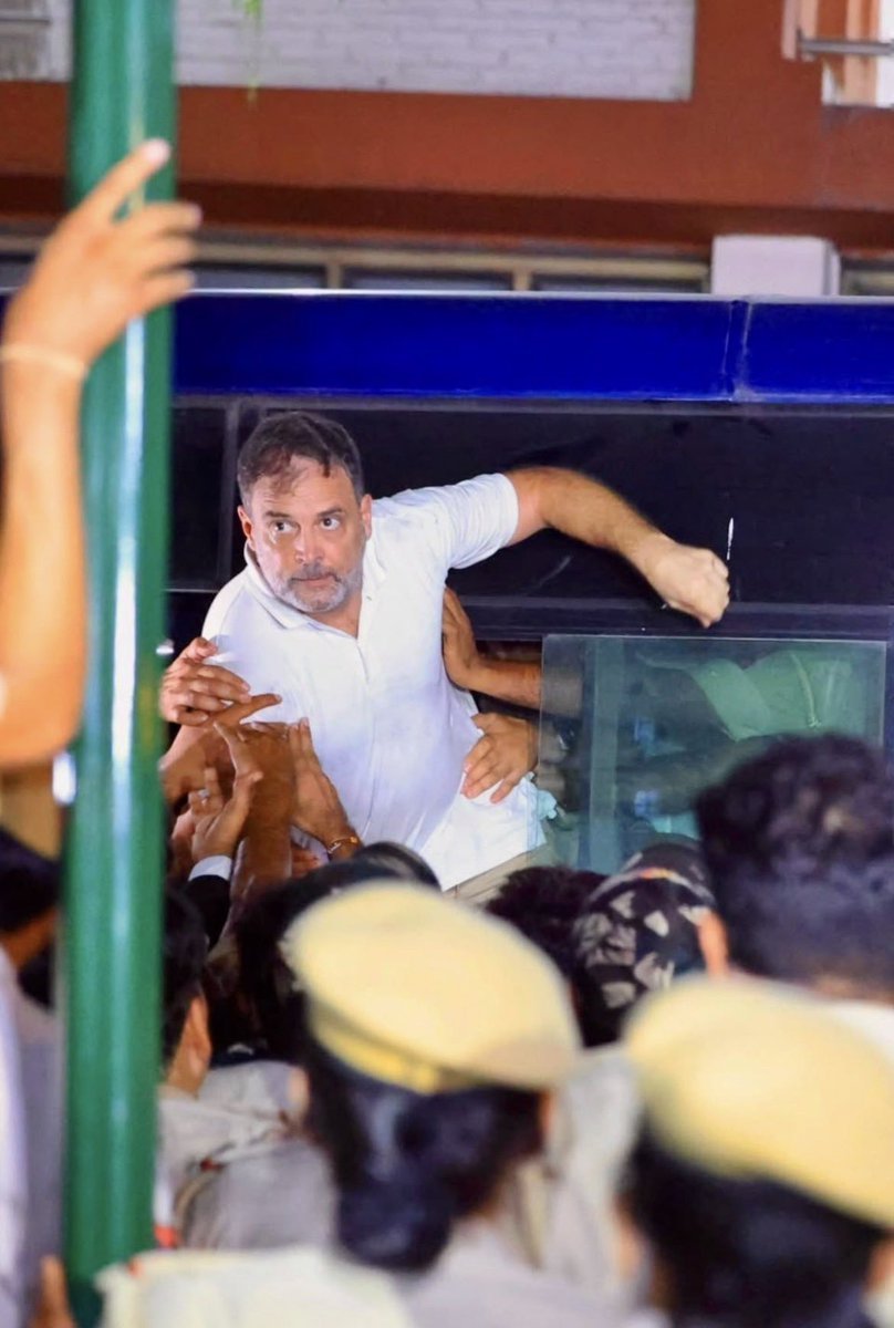 shoaibFeed's tweet photo. Now Modi will probably start going to the gym to match Rahul Gandhi’s fitness level and impress Gen Z. 😂 

He copies everything Rahul Gandhi does anyway. https://t.co/Ex4iWJuvd5