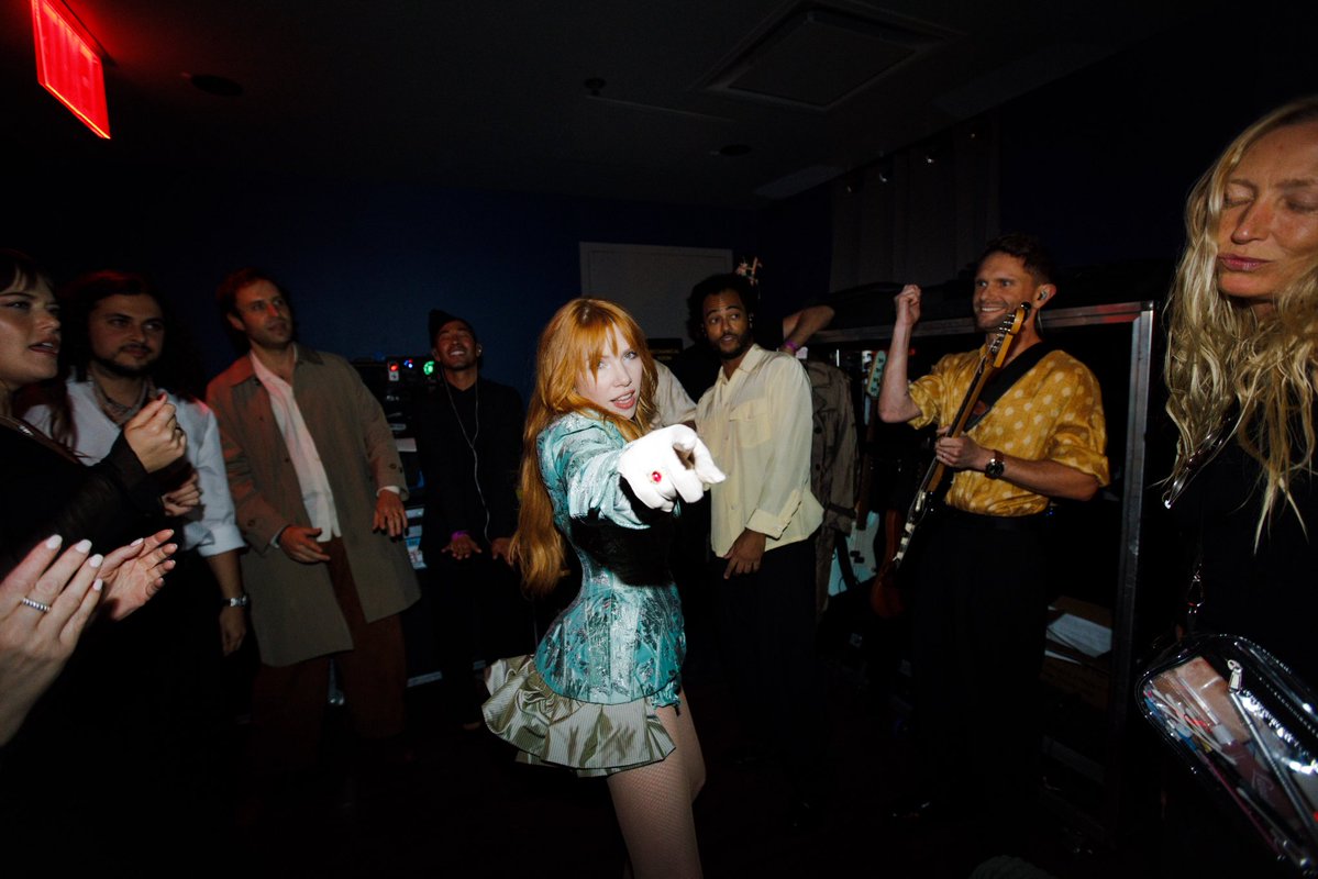 carlyraejepsen's tweet photo. So… are you ready to dance?! Day and Night tour presale is happening today! If you didn’t catch the presale, general tickets go on sale this Thursday, October 8 at 10am local. https://t.co/SRQxAq4sxz

As a reminder, please only buy Day and Night tour tickets from reliable sources. Our tickets are only being sold through Ticketmaster/Live Nation. Be careful out there and hope to see you soon!!