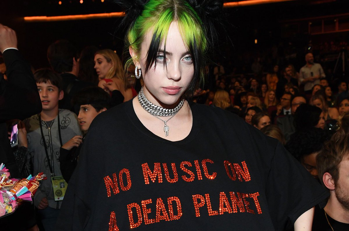 goldwing_angel_'s tweet photo. já sabem qual vai ser a fala da billie que vão escrever num cartaz pro domingo???? acho que a minha vai ser "não existe música em um planeta morto" ⭐️❤️ https://t.co/KvO47YKEDM