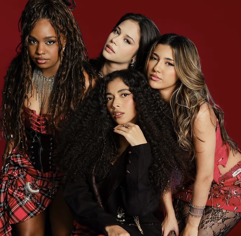 onlyluzianezzo's tweet photo. grupo para unir o fandom das tigr4s!!
vamos nos organizar para as divulgações e engajamentos, informações sobre elas, apoiar as meninas e nos preparar juntos para o debut. entrem! 🐾

https://t.co/2k1mEKjs89 https://t.co/c22AnRZc2O