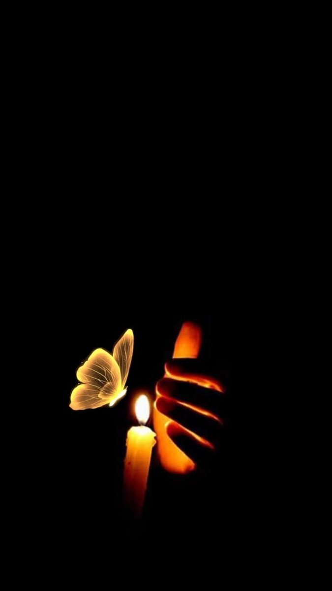 zamansiz1soz's tweet photo. Kimseyi mumla arama görülmesi gereken ışığıyla parlar .

-Victor Hugo https://t.co/eifgqgHt83