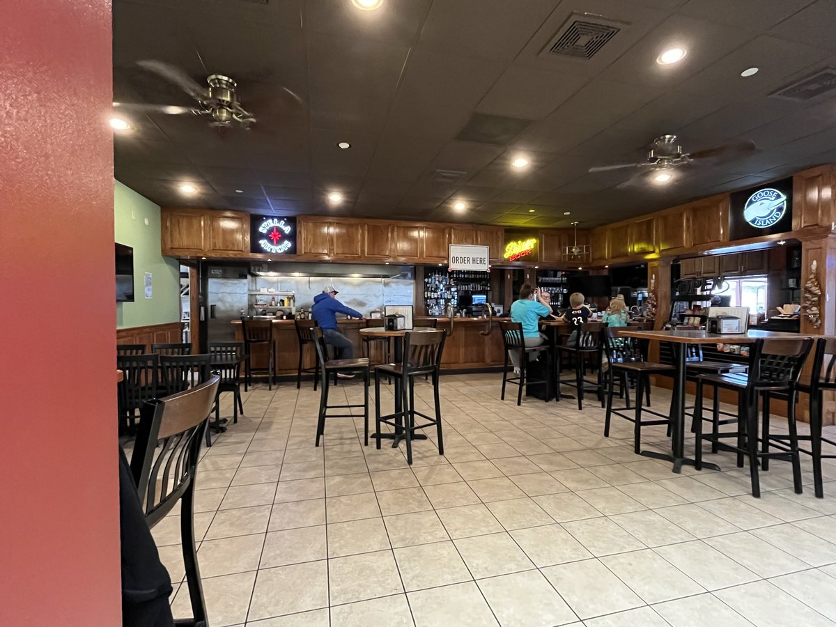 FlyCIRA's tweet photo. Your destination may be somewhere new, but there’s still time to enjoy a local favorite before you go. Grab a bite, pick up something made close to home, and add a little flavor to your journey.

👀 https://t.co/JAaS4IRjRd

What’s your go-to airport treat at #FlyCIRA? https://t.co/oMvQoEgx5H