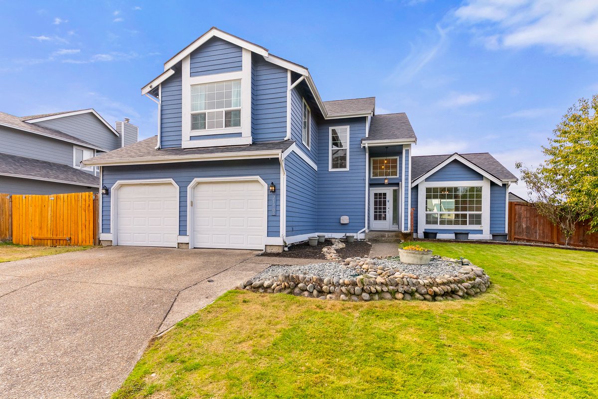 OnSiteREGroup's tweet photo. Available in Spanaway: 5 bd / 2.75 ba, 1,968 sq ft, gated entry on a fenced corner lot. $550,000. https://t.co/Fq1TmPl5M5 — OnSite Real Estate Group. Brokered by Timber Real Estate.
#SpanawayWA #PierceCountyHomes https://t.co/6Tq0XX9Sx5