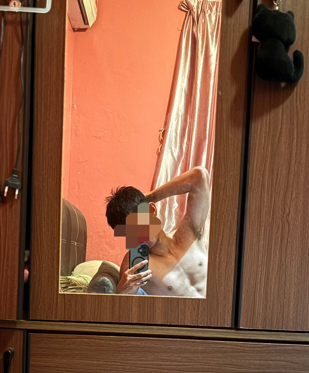 lucidvoidse's tweet photo. 😴😴 https://t.co/egcMUN2JGH