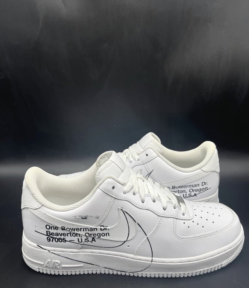 YoungCorey's tweet photo. Sidenote if I remember correctly these were Virgils first Nike shoe that people could get their hands on btw https://t.co/vTZ908g68k