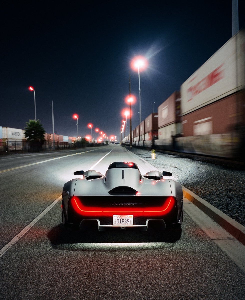 CzingerVehicles's tweet photo. After hours at the Port of LA, the 21C VMax gets ready to charge into the night with 1,250 hp lying beneath its streamlined bodywork. 

#Czinger21C #MadeInAmerica #CaliforniaHypercar https://t.co/tD65VhSTlR