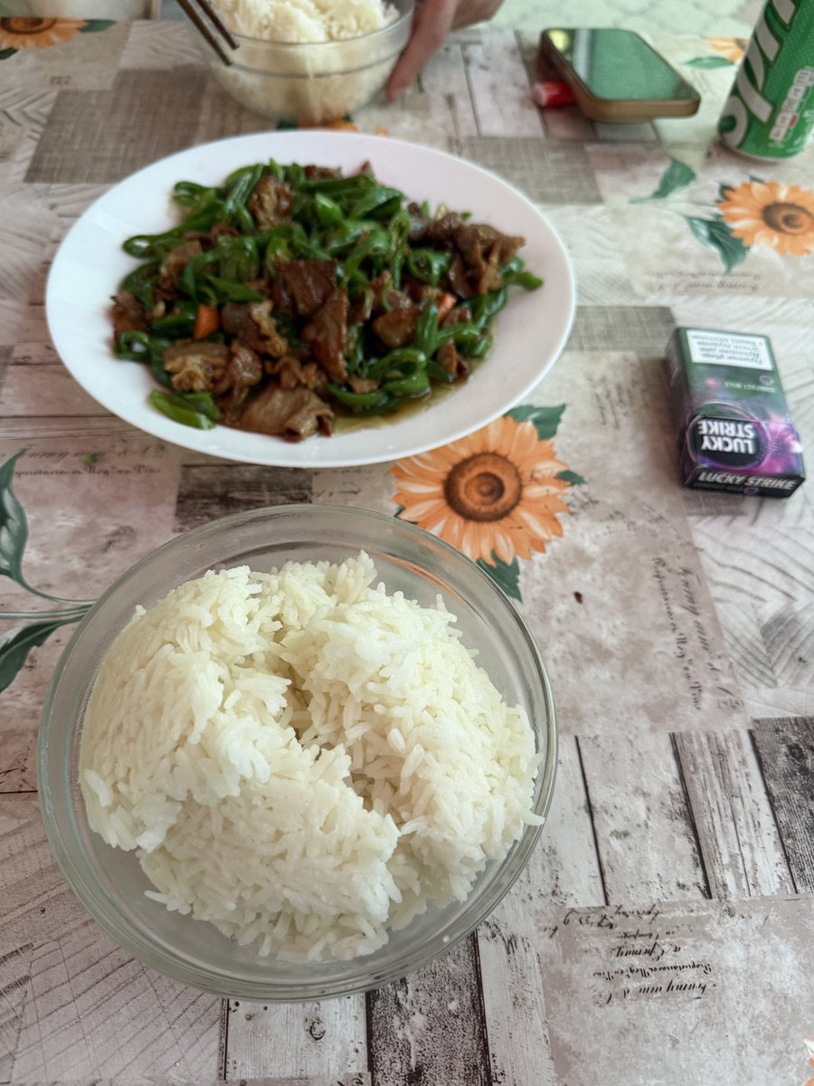 MasterAutoBalka's tweet photo. Chinese guy, Chinese stomach. 😂
No matter where I go, I still end up craving Chinese food.

The only Chinese restaurant in this little town is basically becoming my canteen. 🤣 https://t.co/dfN5KvmC3N