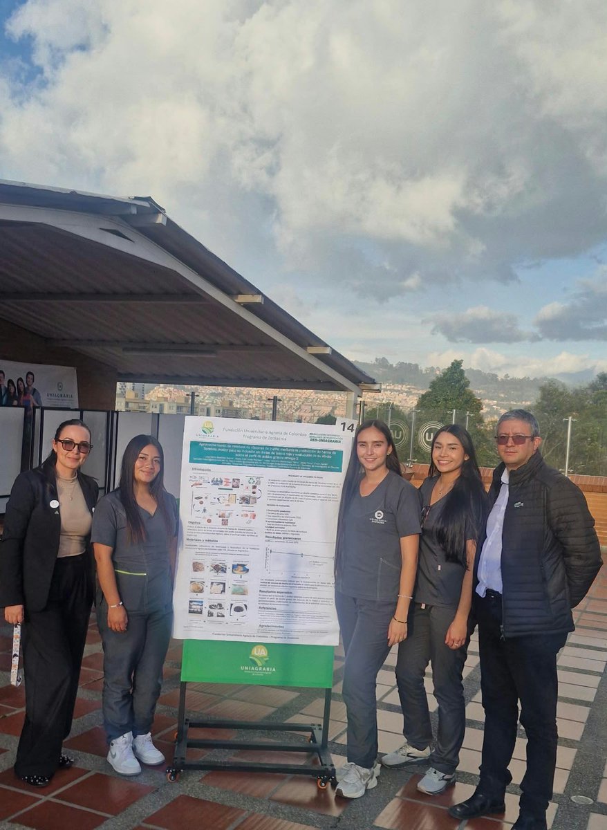 UNIAGRARIA's tweet photo. 🔬🤖
UNIAGRARIA reunió a estudiantes, docentes e investigadores en el IX Congreso Internacional, XIII Congreso Institucional y XIII Encuentro Interno de Semilleros de Investigación, alrededor de la inteligencia artificial, la ciencia y el desarrollo regional. https://t.co/qgxvhuQN3e