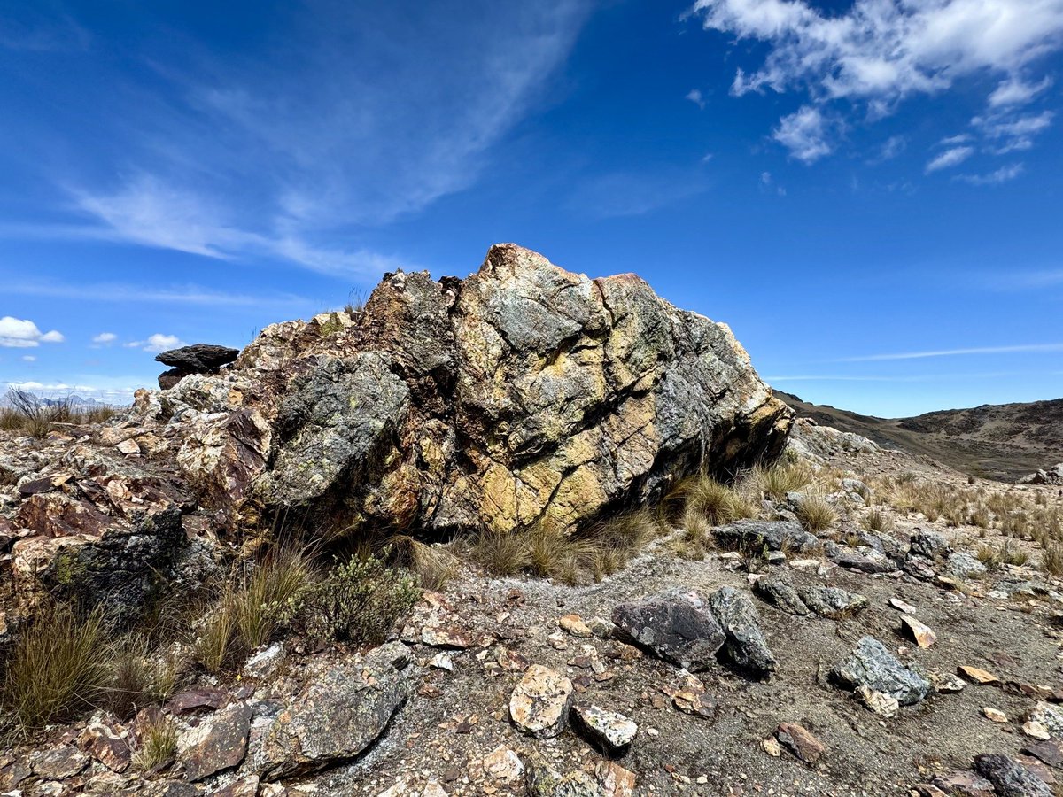 EXN_Resources's tweet photo. On site at Tres Cerros, our gold-silver exploration project 6km west of the Mallay Silver Mine in Peru.

These photos are from a recent site visit. This year’s field program has defined 7 target areas across approx. 40% of the property, helping guide the next stage of exploration.

Initial drilling is targeted for H1 2027, subject to permitting.

Read our August 31 Tres Cerros update:
https://t.co/E2uI6SHoXK
$EXN $EXN.V $EXNRF
#Silver #Peru #Mining