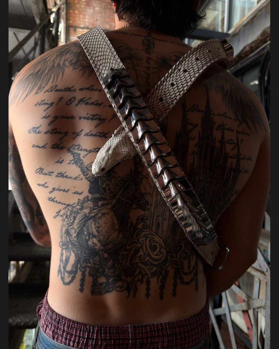 yazzxv's tweet photo. these are currently one of the hardest snake head belt you see rn https://t.co/WNRdYCHinx