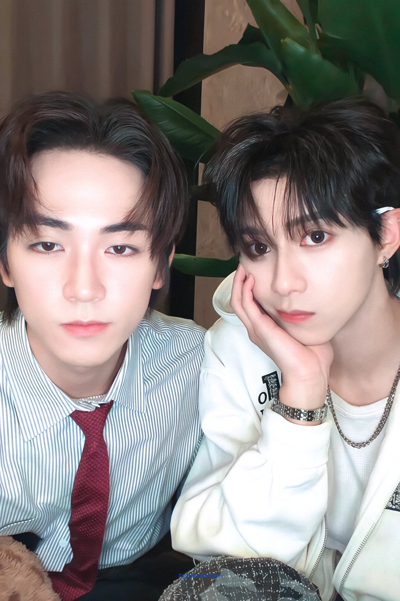 Nightshadepo's tweet photo. How lovely you both are🥺
#彭梓燁Leo #億軒Kingston #LeoKing https://t.co/fAGbv2Up3G