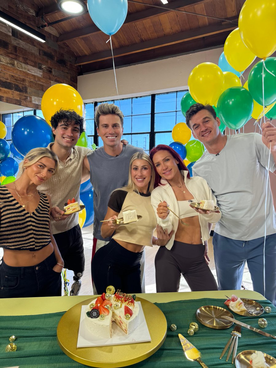 officialdwts's tweet photo. HAPPY BIRTHDAY, Jackson! 🥳 Sending you good vibes for an extra fun show day 🔥 #DWTS https://t.co/4J9gxmAj6x