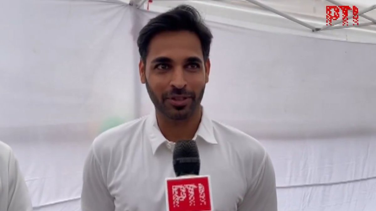 PTI_News's tweet photo. STORY | With Agarkar gone, Bhuvneshwar makes India comeback after 4 years

Veteran India seamer Bhuvneshwar Kumar on Tuesday returned to the national side nearly four years since his last appearance, for the upcoming five-match T20I series, to be played in New Zealand later this month.

(Story by Kushan Sarkar/ PTI)

READ: https://t.co/30FXfaWxUt

(File Photo)