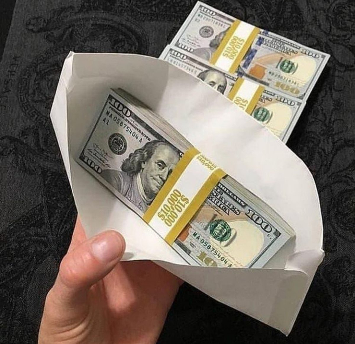 Johncoin_'s tweet photo. Crypto will make us rich https://t.co/aC71nW4qCP