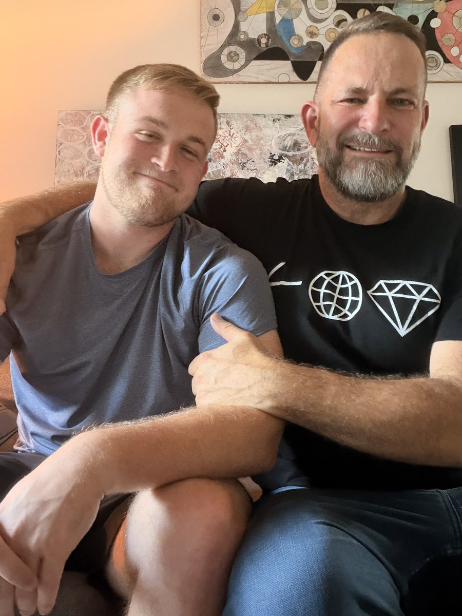 Seattle_Dad's tweet photo. Had a blast meeting up with @juniorsjournal5 while I was visiting Notth Caolina.  This boy gave me a very warm welcome. https://t.co/ZFB33ANx7A