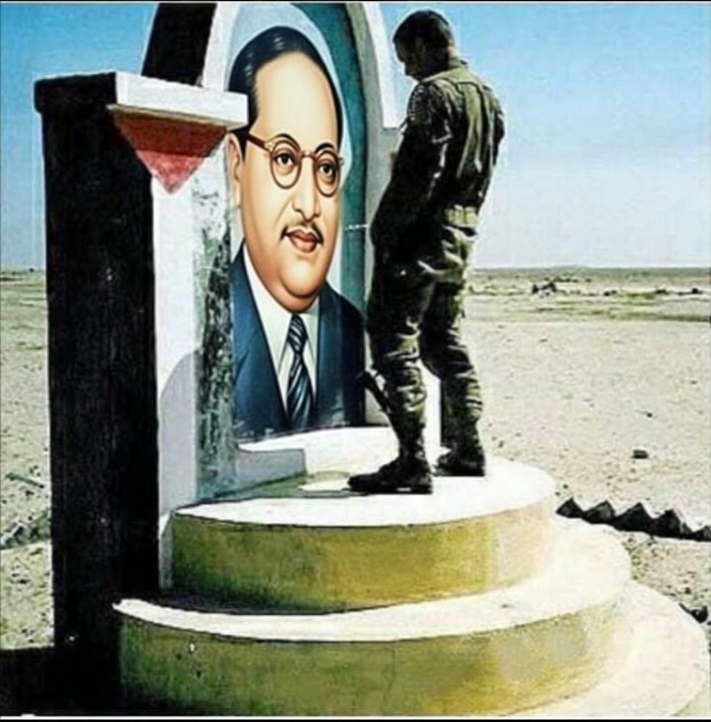 HindustanKiArmy's tweet photo. कुछ लोग बोल रहे हैं कि ये फ���टो विवादित, अरे भाई क्रिएटिविटी देखो, AURA 🔥 देखो आर्मी वाले का! https://t.co/rIU6O4vEGU
