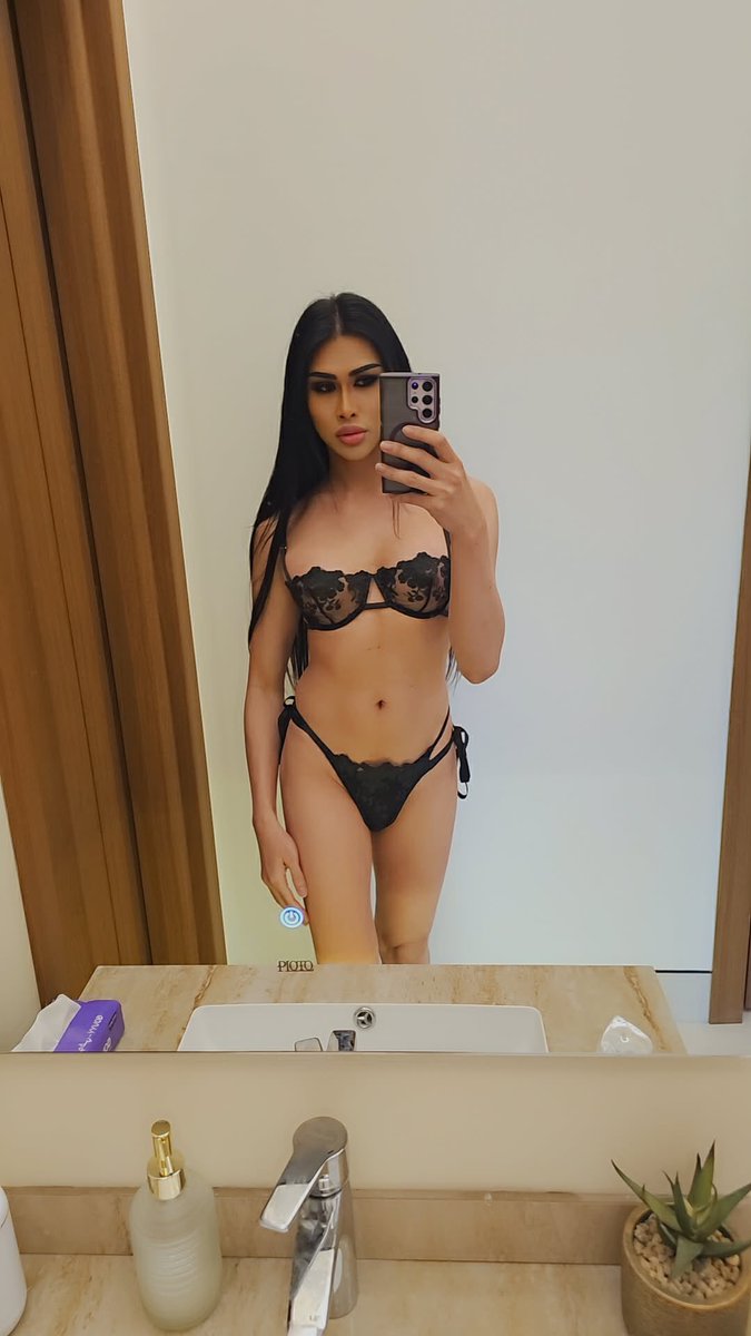 nyfssa's tweet photo. #Ladyboy_khobar 
#ladyboy_dammam 
#Ladyboy_both_khobar https://t.co/qwDotXmm7H