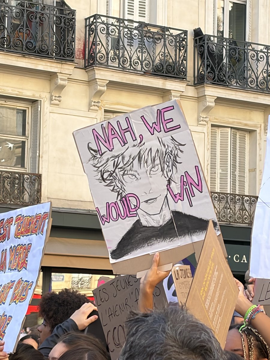4matera5u's tweet photo. La génération miracle https://t.co/WbW5CqnmMW