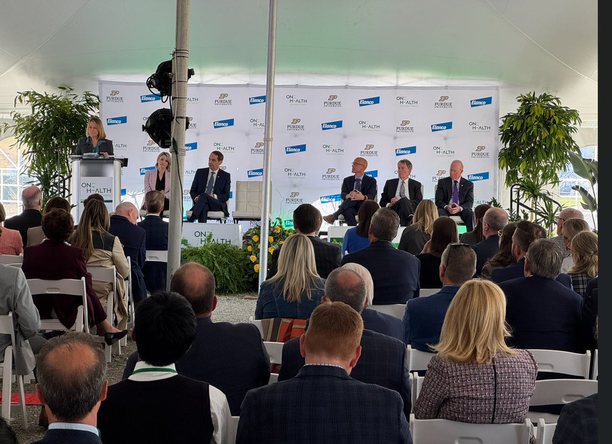 IIB's tweet photo. Purdue University and Elanco broke ground Tuesday on the One Health Research Institute, which will be located adjacent to Elanco's global headquarters in downtown Indianapolis.

@GerryDick will have more with Elanco CEO Jeff Simmons Sunday on IIB. https://t.co/Zcn29Paa2w