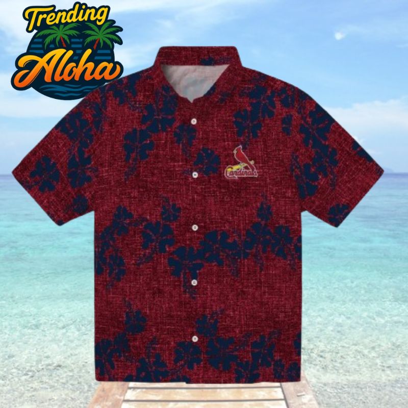 TrendingAloha's tweet photo. St. Louis Cardinals pride meets tropical flowers in this relaxed red Aloha Hawaiian shirt.
Visit at: https://t.co/VCSsFnO9Vk
#trendingaloha #alohashirt #hawaiianshirt #mlbhawaiianshirt #StLouisCardinals https://t.co/uXxWERvboC