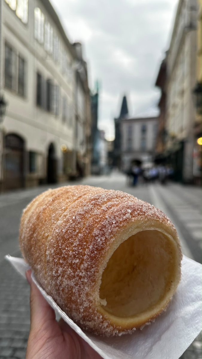 nasanshi's tweet photo. الأكل متعة الأسفار، ولكل مدينة نكهة تُروى

🍷🥯

….

#FZ https://t.co/BZKhEyHgDE