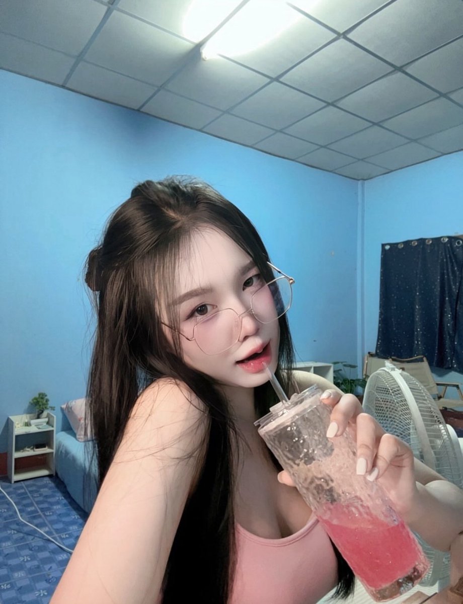 Riotvan89's tweet photo. รับงาน นั ดง่าย ตร งปก เจ อ จ่าย จบ ฟ รี ห้ อ ง ❣

~LINE 🆔 t9oi

Boyle's Law question: A gas has a volume of 2 liters at a pressure of 2 atm. If the pressure is reduced to 1 atm, what will the volume be? 😈🍒 

~💘 #แม่ฮ่องสอน
#รับงานแม่ฮ่องสอน https://t.co/yZTsFJcwWx
