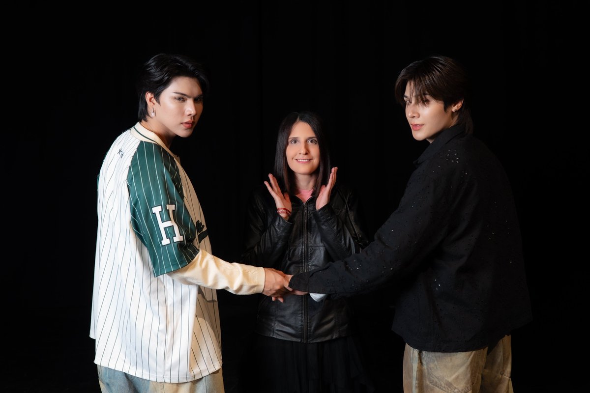 naylea1893's tweet photo. Memories of a wonderful weekend with my babies 🥰
Thank you again to @PanoSpotlight for making it possible 🫶
@fort_fts @peatwasu
#FPFMBerlin #FPFMMilan https://t.co/DDg4qPN2bQ