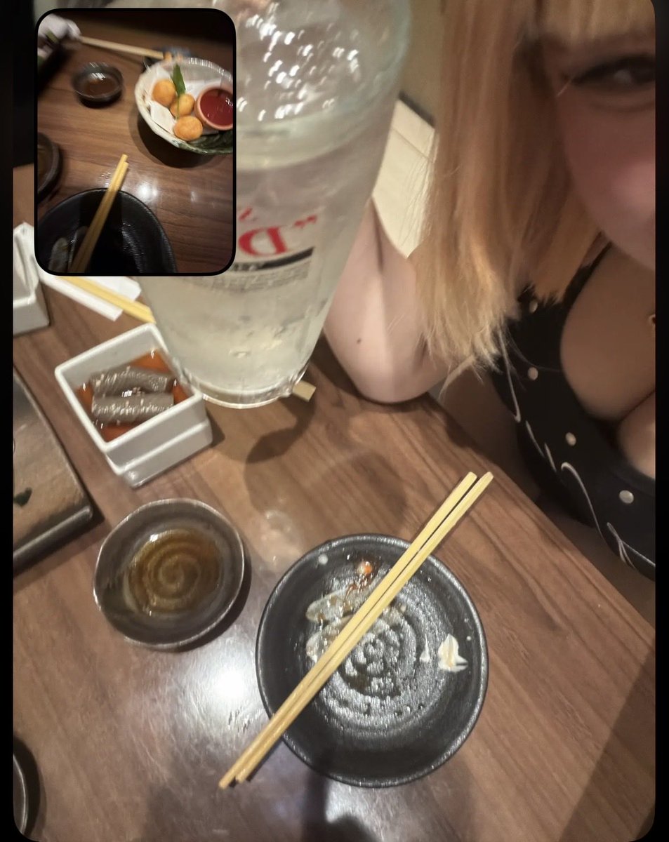 8chnh9's tweet photo. 最後の見えてるのは🤫
#裏垢女子 #うらあか https://t.co/mmUiowUPNC